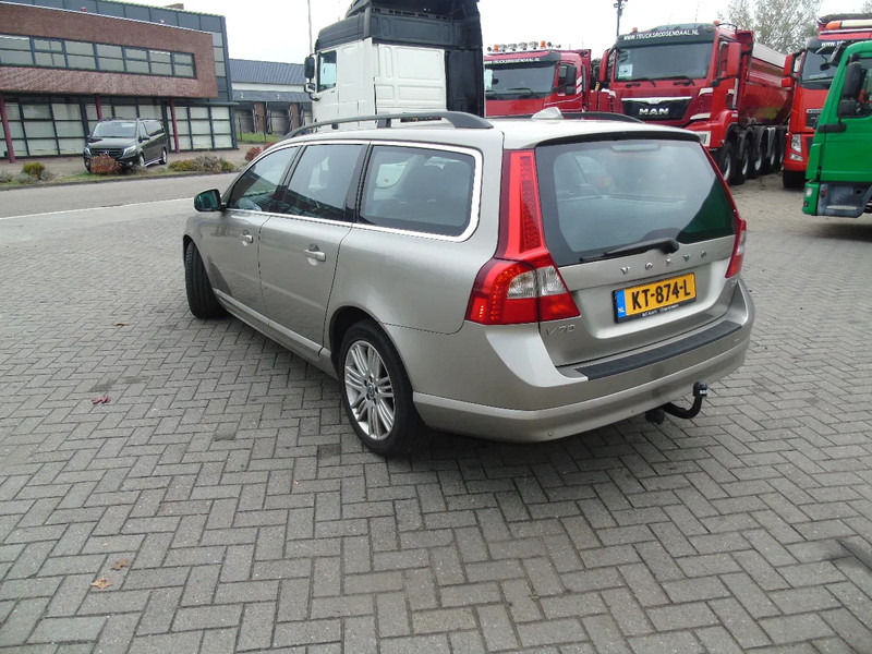 Volvo V70 + manual - Hečbek: slika 4 Volvo V70 + manual - Hečbek: slika 4