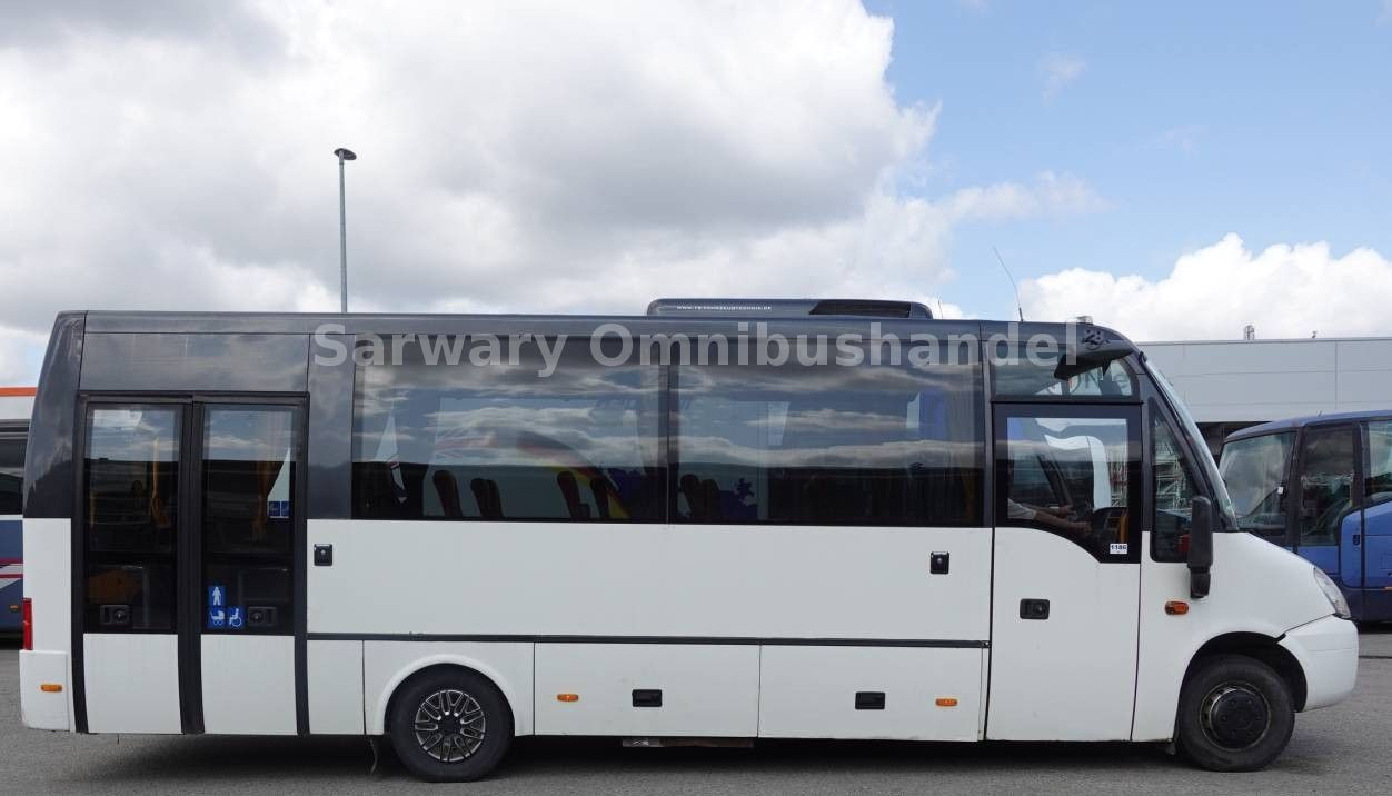 Iveco 65C17 *Klima *Euro5*Wing*Daily*Mago*Rapido*City - Minibus, Putnički kombi: slika 4 Iveco 65C17 *Klima *Euro5*Wing*Daily*Mago*Rapido*City - Minibus, Putnički kombi: slika 4