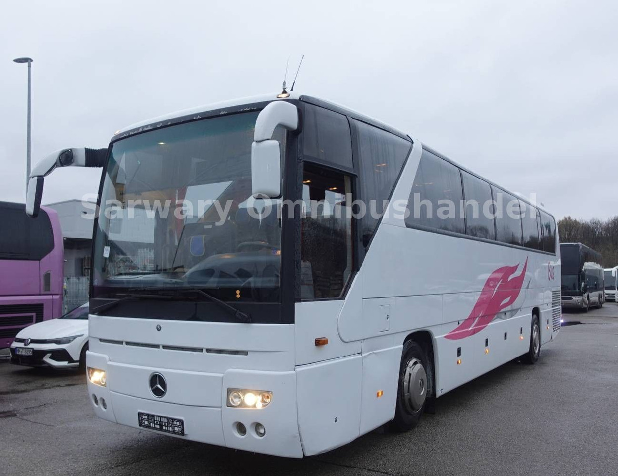 Mercedes-Benz 350 Tourismo 15 RHD*V8*404*55-Sitze*Klima*6-Gang - Turistički autobus: slika 2 Mercedes-Benz 350 Tourismo 15 RHD*V8*404*55-Sitze*Klima*6-Gang - Turistički autobus: slika 2