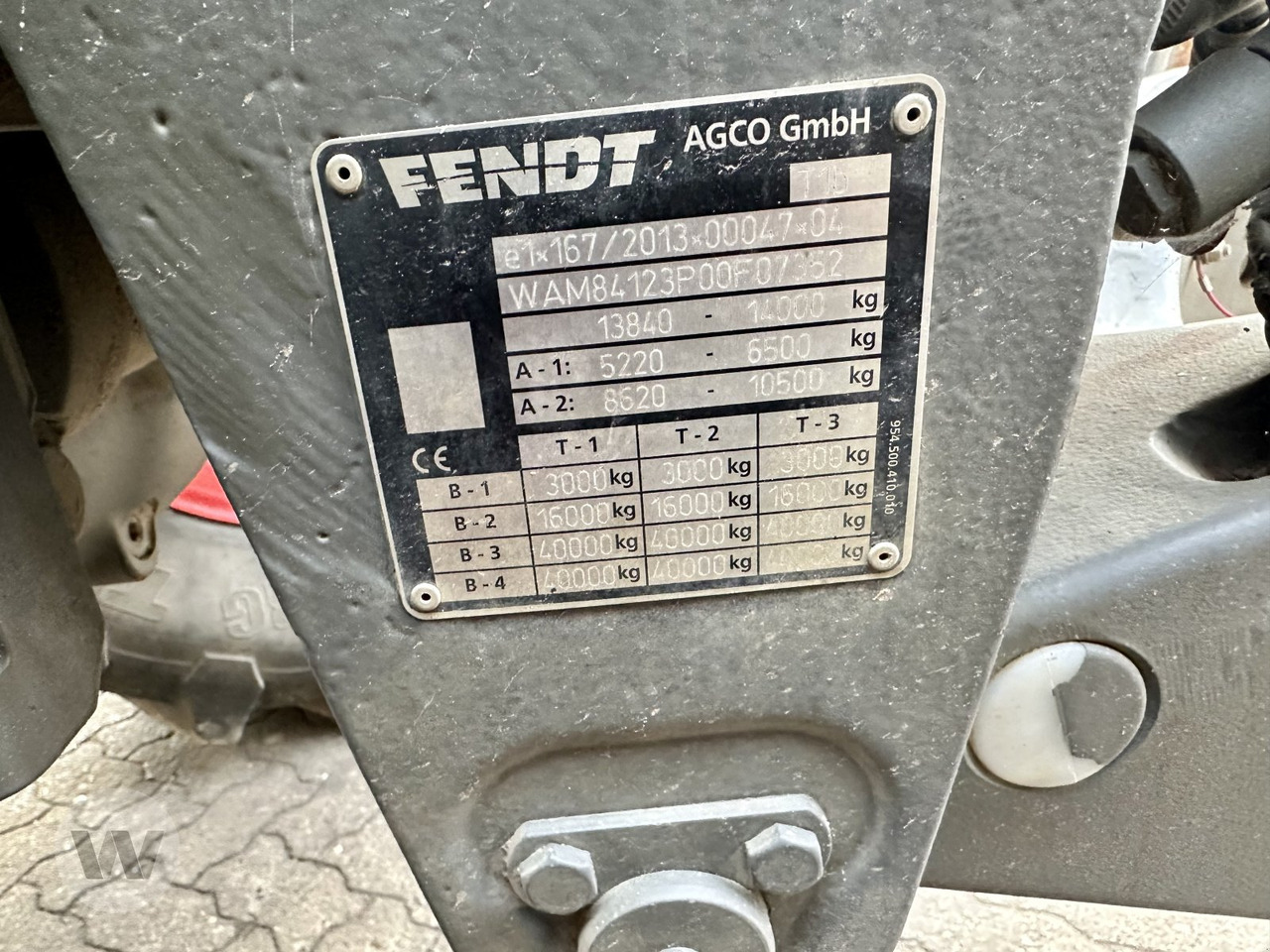 Fendt 826 Vario ProfiPlus - Traktor: slika 3 Fendt 826 Vario ProfiPlus - Traktor: slika 3