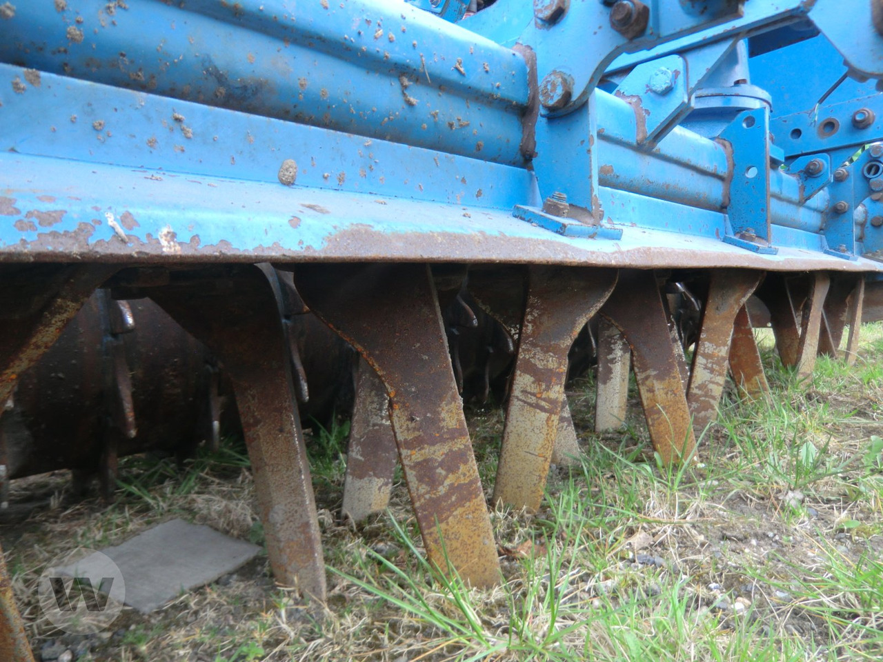 Lemken Zirkon 7/300 + DKA 3000 - Kombinovana mašina za setvu: slika 4 Lemken Zirkon 7/300 + DKA 3000 - Kombinovana mašina za setvu: slika 4