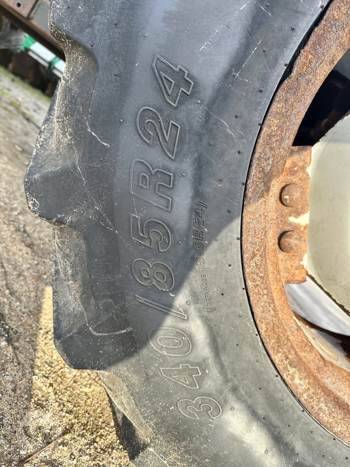 Traktor Massey Ferguson 4235: slika 6