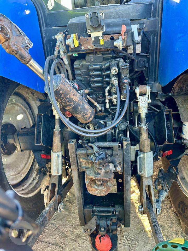 New Holland T 7.210 - Traktor: slika 5 New Holland T 7.210 - Traktor: slika 5