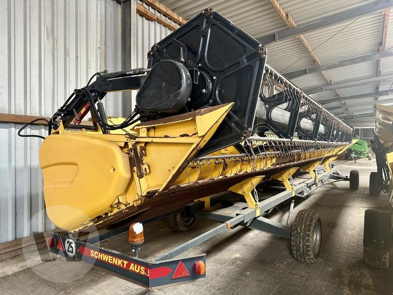 New Holland VARIFEED 35V - Prednji deo kombajna: slika 1 New Holland VARIFEED 35V - Prednji deo kombajna: slika 1