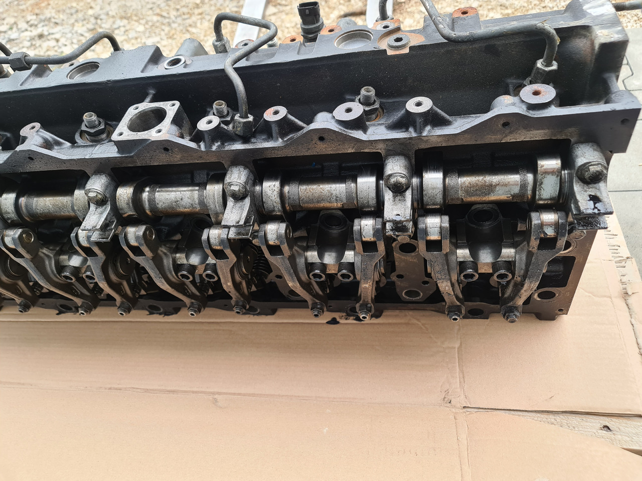 MAN TGX TGA / CYLINDER HEAD / D20 ENGINE / EURO 3 4 5 / WORLDWIDE DELIVERY - Zaglavlje motora: slika 4 MAN TGX TGA / CYLINDER HEAD / D20 ENGINE / EURO 3 4 5 / WORLDWIDE DELIVERY - Zaglavlje motora: slika 4