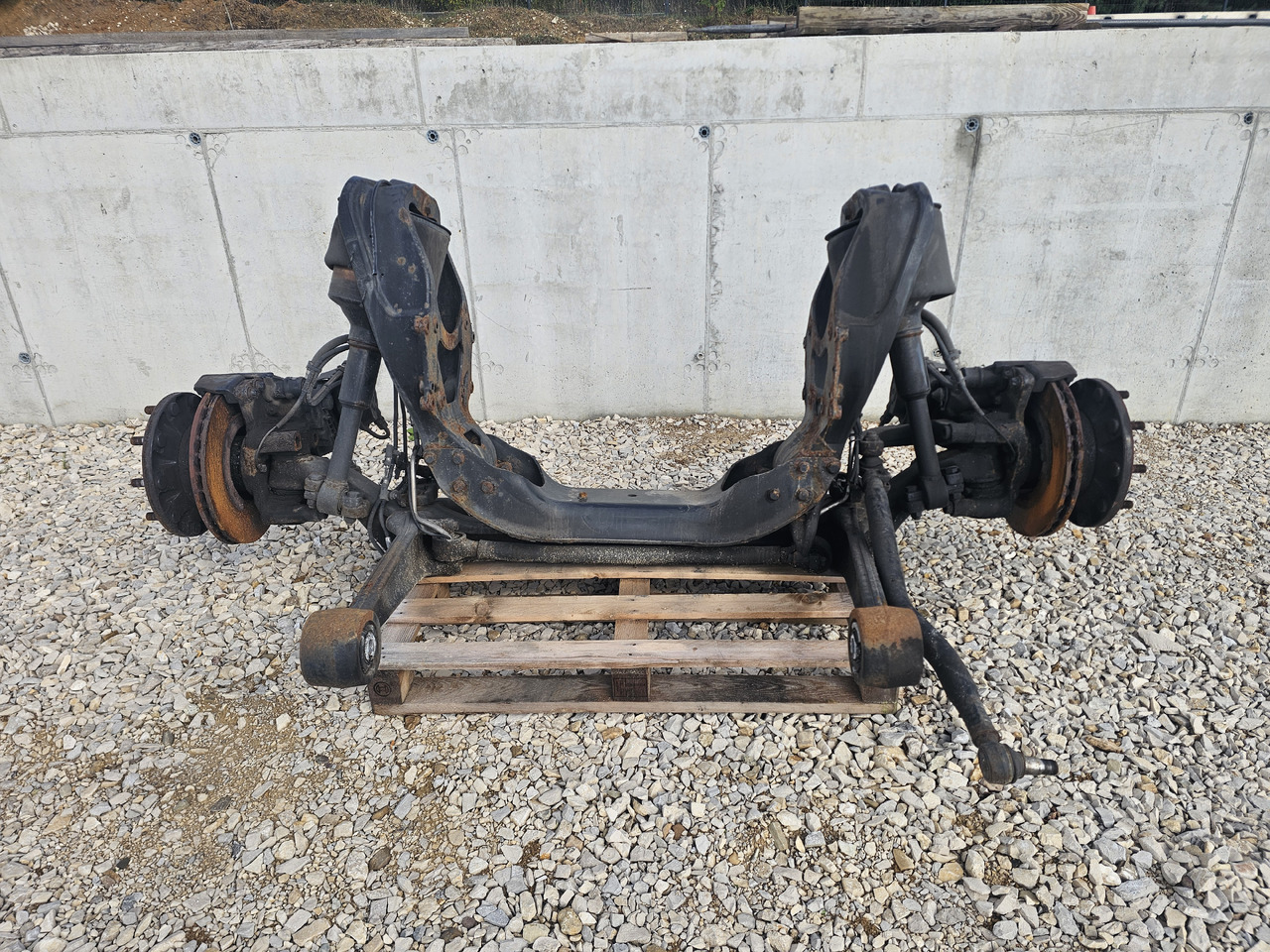 MAN TGX TGS AIR SUNSPENSION / COMPLETE FRONT AXLE - Prednja osovina: slika 2 MAN TGX TGS AIR SUNSPENSION / COMPLETE FRONT AXLE - Prednja osovina: slika 2