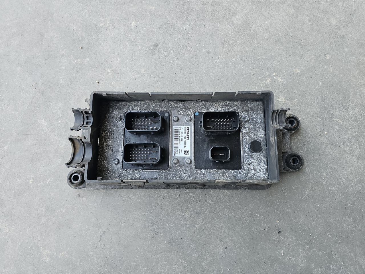 RENAULT RANGE T / RCIOM Lo CONTROL UNIT / 21855950 P03 - Upravljačka jedinica: slika 2 RENAULT RANGE T / RCIOM Lo CONTROL UNIT / 21855950 P03 - Upravljačka jedinica: slika 2