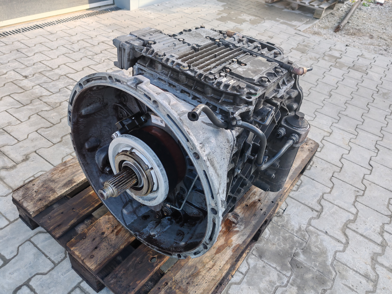 RENAULT VOLVO / AT2412D I-SHIFT COMPLETE GEARBOX / 3190584 - Menjač: slika 3 RENAULT VOLVO / AT2412D I-SHIFT COMPLETE GEARBOX / 3190584 - Menjač: slika 3