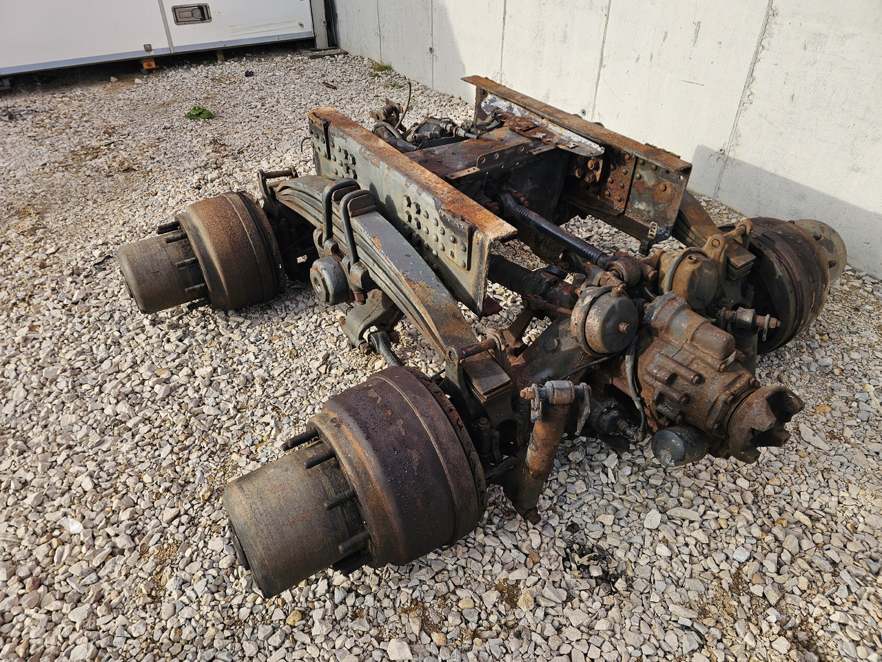 SCANIA COMPLETE REAR AXLES SET / RBP735 / RATIO= 3,93 / 6x4 6x6 8x4 8x6 - Zadnja osovina: slika 5 SCANIA COMPLETE REAR AXLES SET / RBP735 / RATIO= 3,93 / 6x4 6x6 8x4 8x6 - Zadnja osovina: slika 5