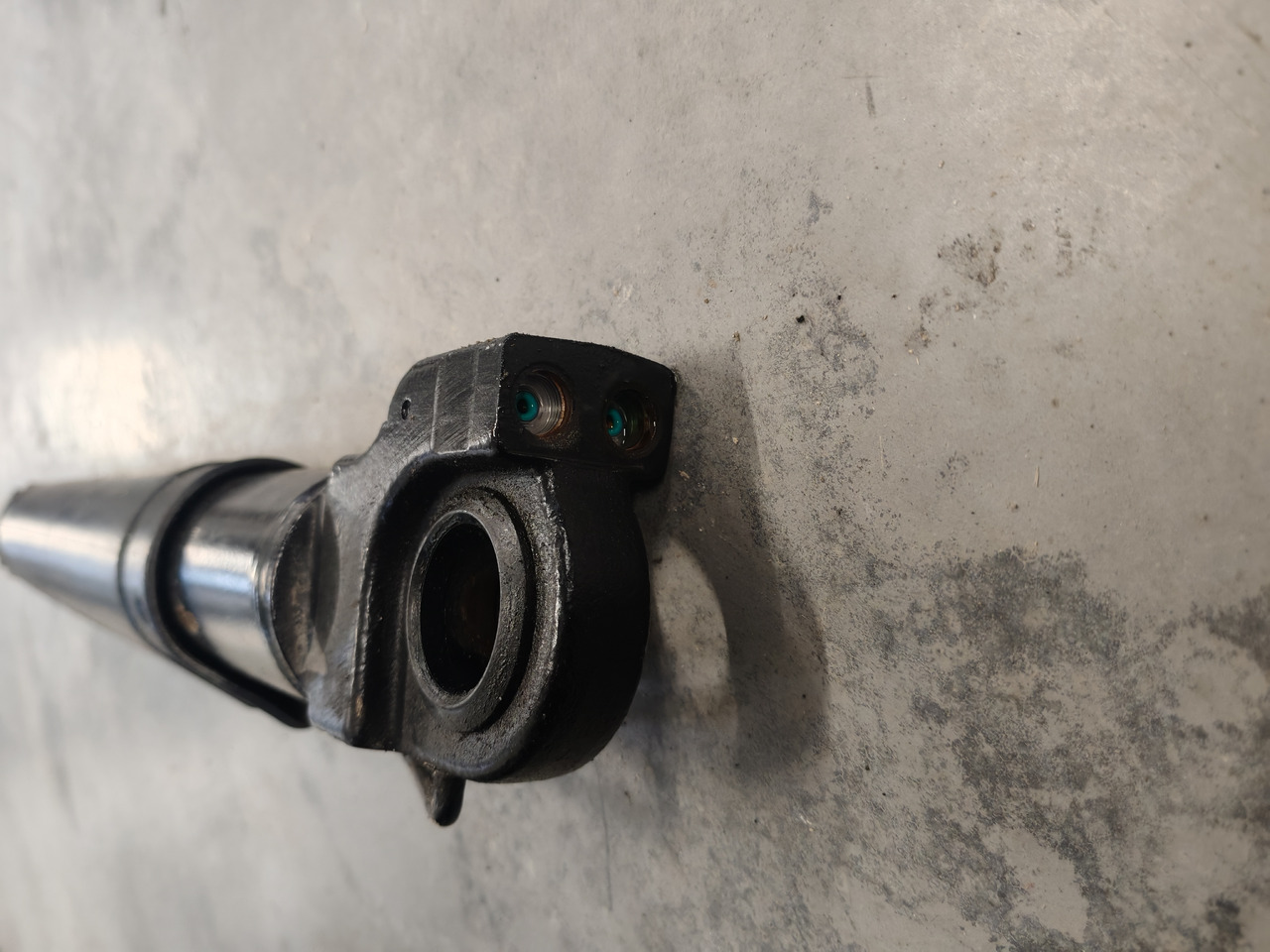 VOLVO FM5 EURO 6 / CAB TILT CYLINDER / 23583236 - Oslanjanje kabine: slika 3 VOLVO FM5 EURO 6 / CAB TILT CYLINDER / 23583236 - Oslanjanje kabine: slika 3