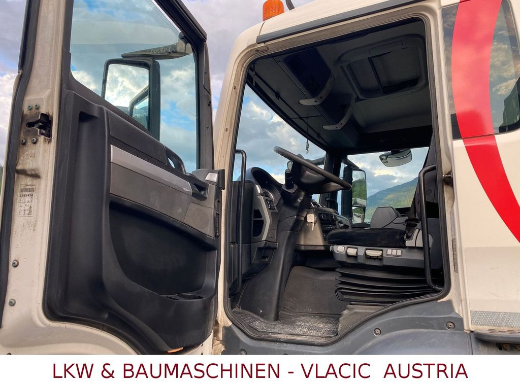 MAN TGS 33.440 (6x4) EEV Abrollkipper MAN TGS 33.440 (6x4) EEV Abrollkipper - Kamion sa hidrauličnom kukom: slika 3 MAN TGS 33.440 (6x4) EEV Abrollkipper MAN TGS 33.440 (6x4) EEV Abrollkipper - Kamion sa hidrauličnom kukom: slika 3