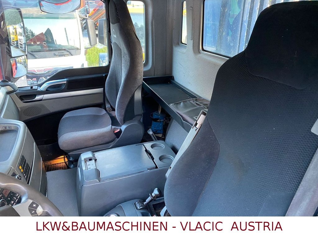 MAN TGS Holztransporter mit Kran Palfinger MAN TGS 33.480 6x6Holztransporter mit Kran Palfinger - Šticar, Kamion sa dizalicom: slika 5 MAN TGS Holztransporter mit Kran Palfinger MAN TGS 33.480 6x6Holztransporter mit Kran Palfinger - Šticar, Kamion sa dizalicom: slika 5