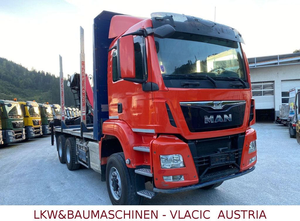 MAN TGS Holztransporter mit Kran Palfinger MAN TGS 33.480 6x6Holztransporter mit Kran Palfinger - Šticar, Kamion sa dizalicom: slika 2 MAN TGS Holztransporter mit Kran Palfinger MAN TGS 33.480 6x6Holztransporter mit Kran Palfinger - Šticar, Kamion sa dizalicom: slika 2