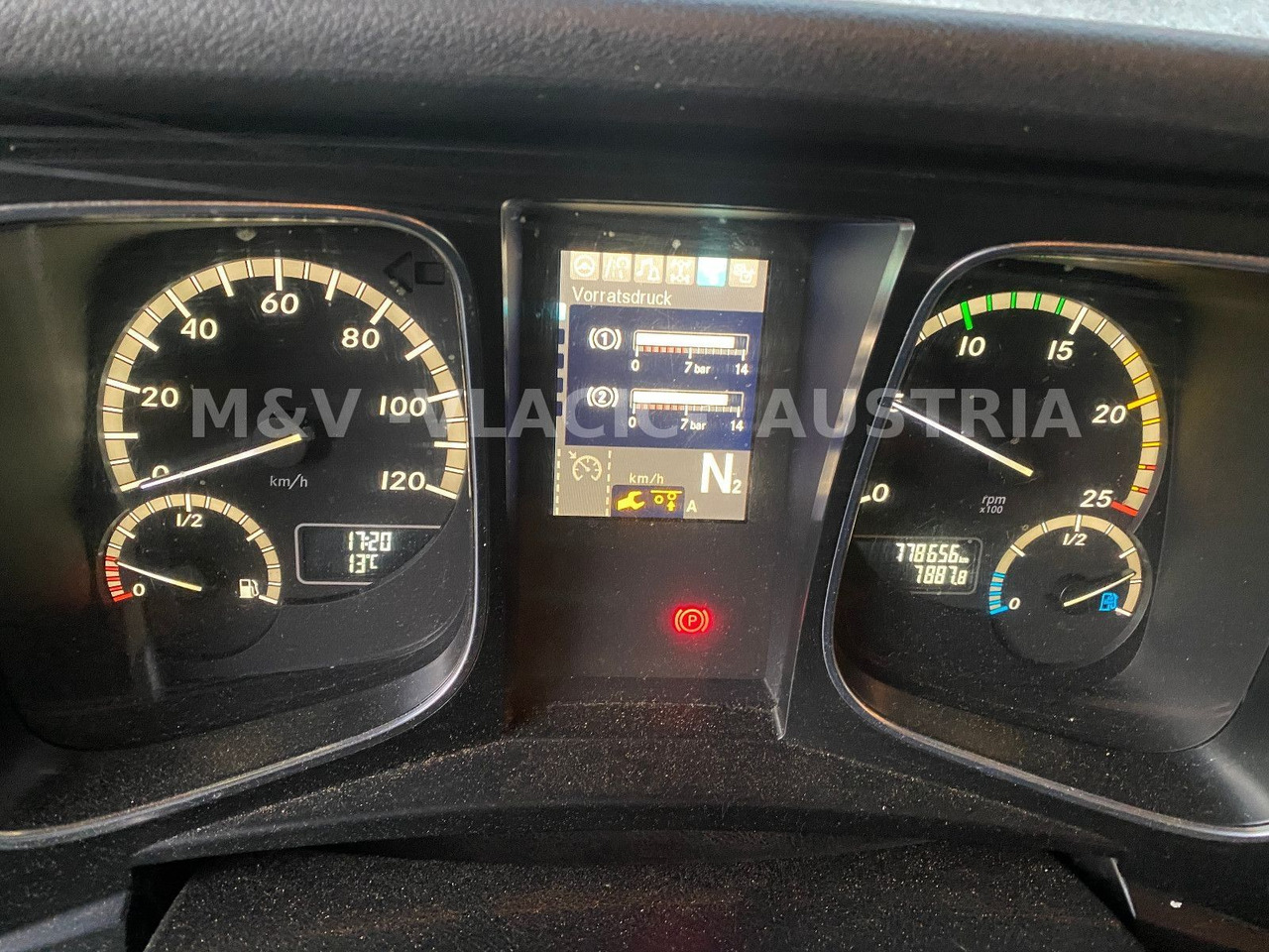 Mercedes-Benz 2542 - Kamion za prevoz kontejnera/ Kamion sa promenjivim sandukom: slika 5 Mercedes-Benz 2542 - Kamion za prevoz kontejnera/ Kamion sa promenjivim sandukom: slika 5