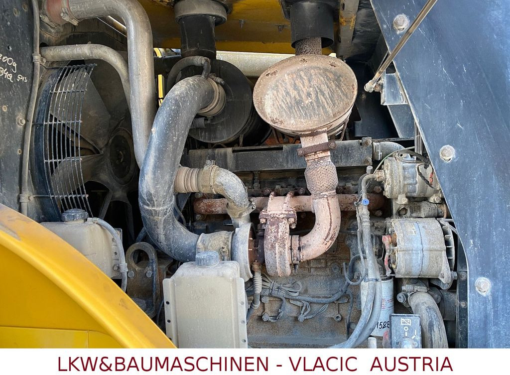 Utovarivač točkaš New Holland W190 B New Holland W190 B: slika 11