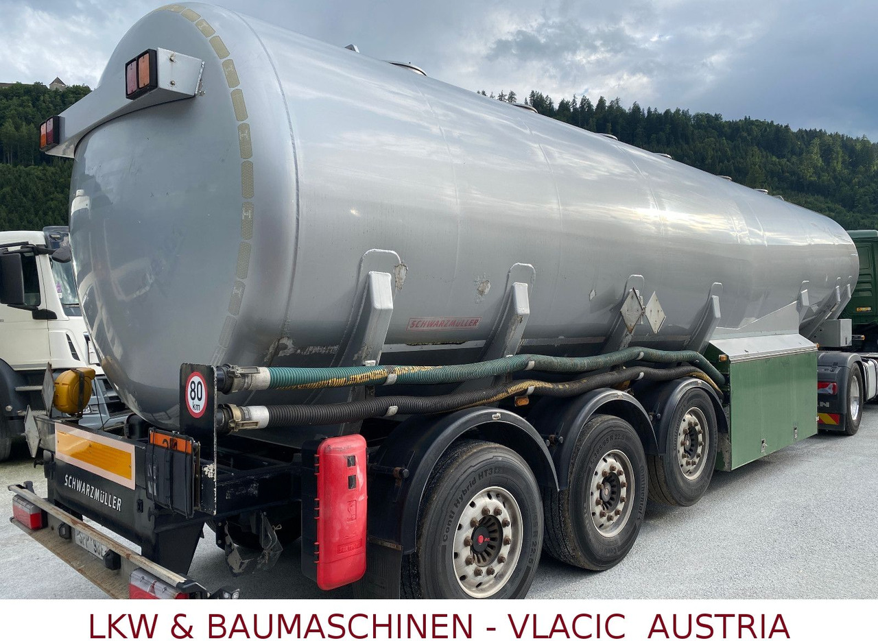 Schwarzmüller Benin/Diesel mit Pumpe - Poluprikolica cisterna: slika 3 Schwarzmüller Benin/Diesel mit Pumpe - Poluprikolica cisterna: slika 3