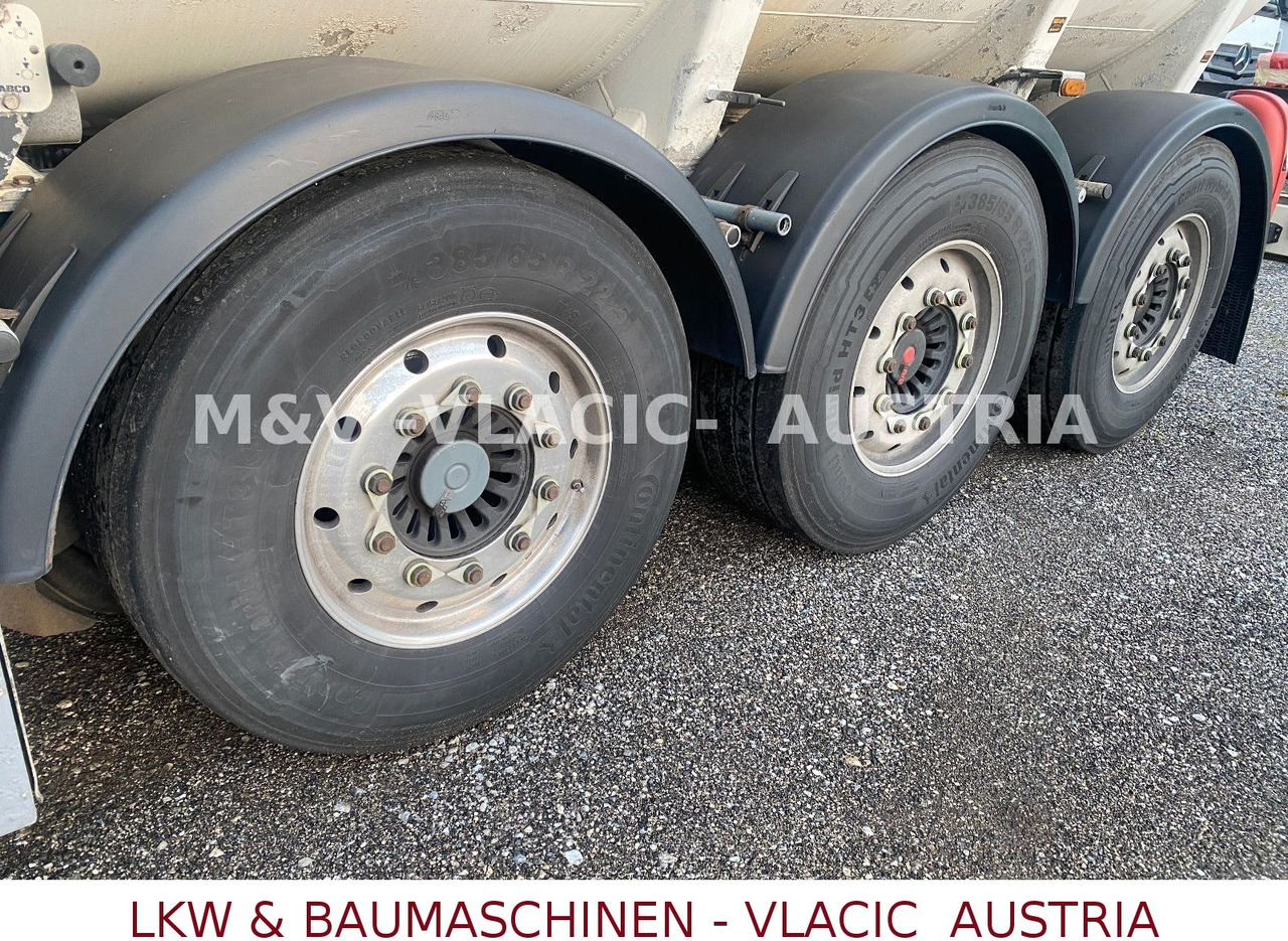 Schwarzmüller Benzin / Diesel 43000L 6Kammer Peillstab - Poluprikolica cisterna: slika 3 Schwarzmüller Benzin / Diesel 43000L 6Kammer Peillstab - Poluprikolica cisterna: slika 3