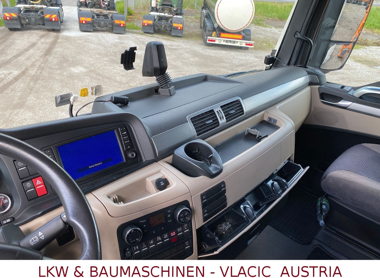 MAN TGX 18.420 (eigengewicht 6939Kg) MAN TGX 18.420 (eigengewicht 6939Kg) - Tegljač: slika 5 MAN TGX 18.420 (eigengewicht 6939Kg) MAN TGX 18.420 (eigengewicht 6939Kg) - Tegljač: slika 5