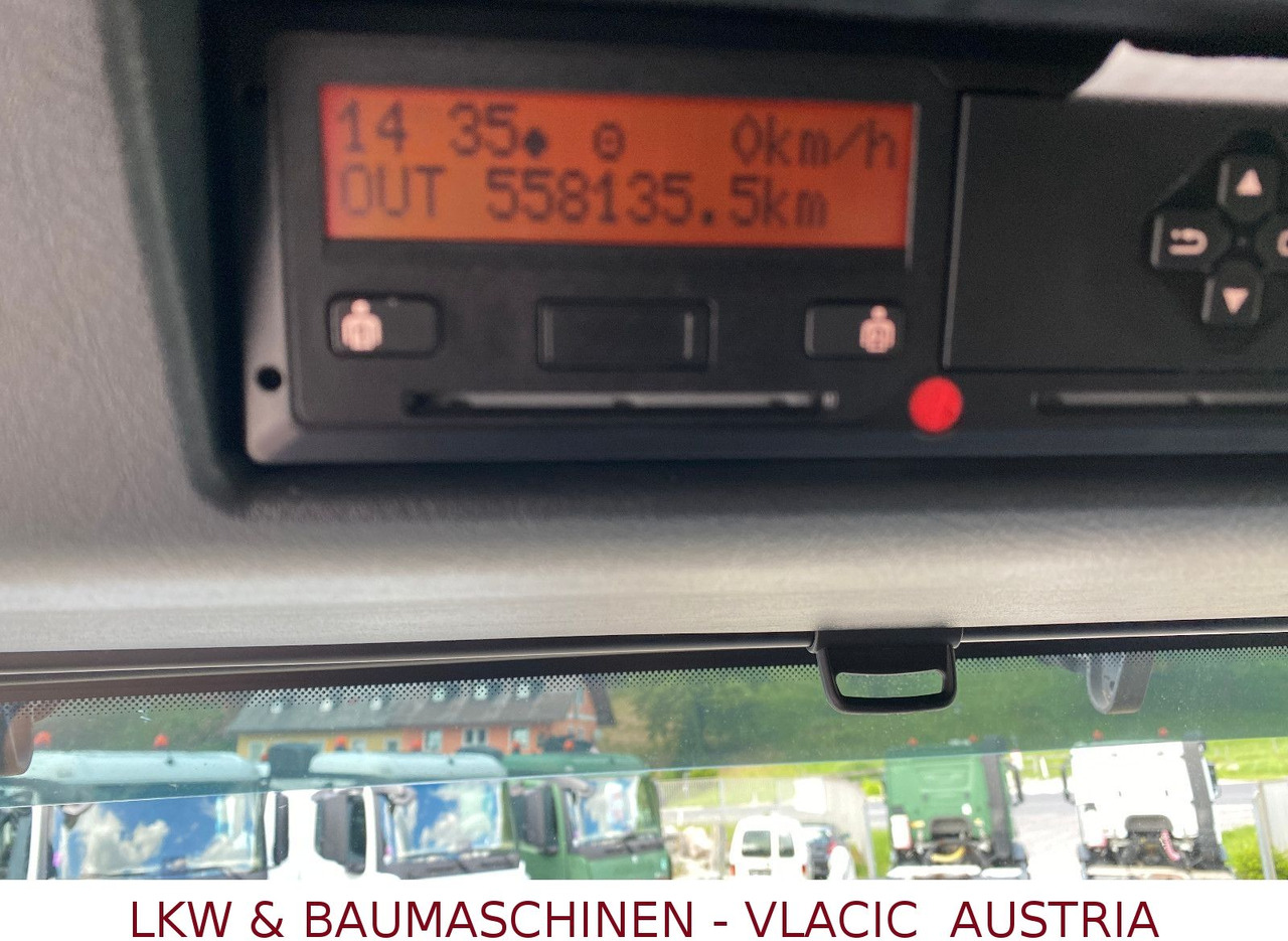 MAN TGX 18.420 (eigengewicht 6939Kg) MAN TGX 18.420 (eigengewicht 6939Kg) - Tegljač: slika 3 MAN TGX 18.420 (eigengewicht 6939Kg) MAN TGX 18.420 (eigengewicht 6939Kg) - Tegljač: slika 3