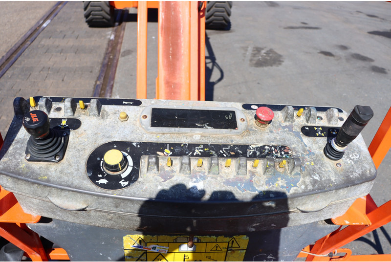 JLG 800AJ - Zglobna platforma: slika 2 JLG 800AJ - Zglobna platforma: slika 2