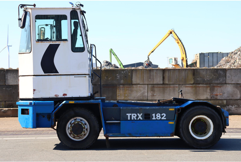 Kalmar TRX182A - Terminalni traktor: slika 4 Kalmar TRX182A - Terminalni traktor: slika 4