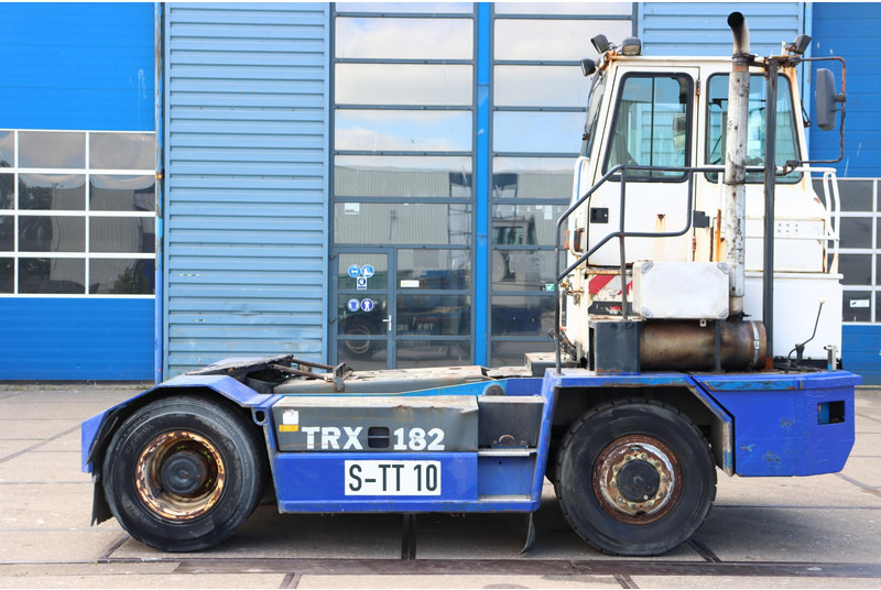 Terminalni traktor Kalmar TRX182A: slika 8