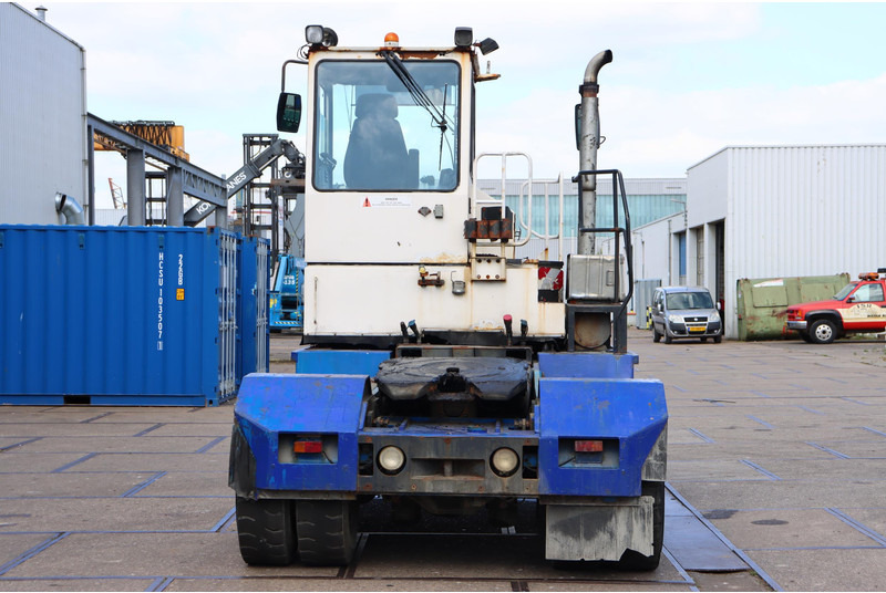 Terminalni traktor Kalmar TRX182A: slika 6