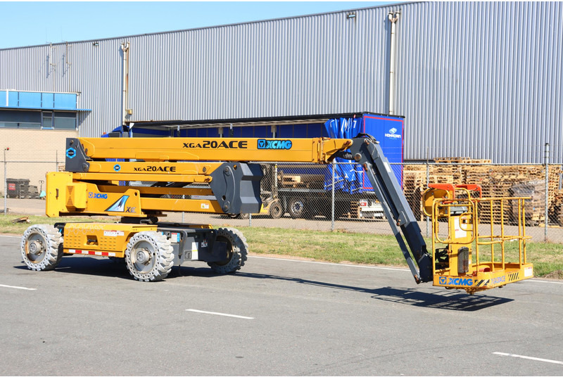 XCMG XGA20ACE - Zglobna platforma: slika 1 XCMG XGA20ACE - Zglobna platforma: slika 1