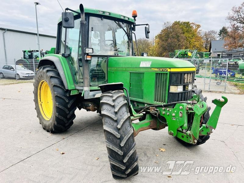 John Deere 6910 - Traktor: slika 2 John Deere 6910 - Traktor: slika 2