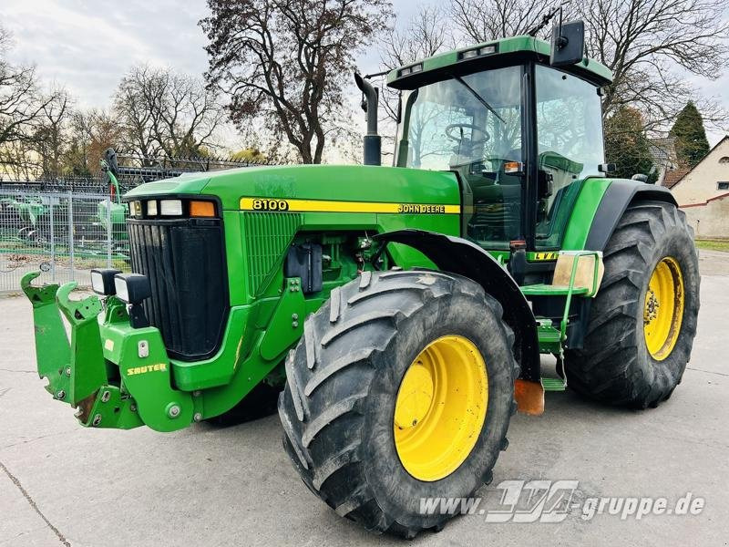 John Deere 8100 - Traktor: slika 1 John Deere 8100 - Traktor: slika 1