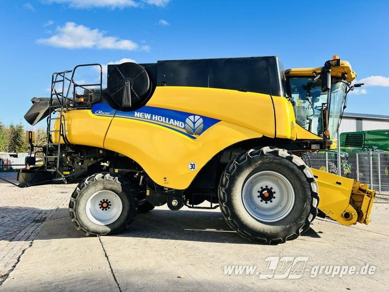 New Holland CR8080 - Kombinovani kombajn: slika 4 New Holland CR8080 - Kombinovani kombajn: slika 4