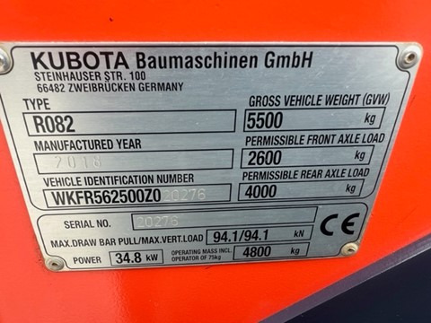 Utovarivač točkaš KUBOTA R082: slika 8