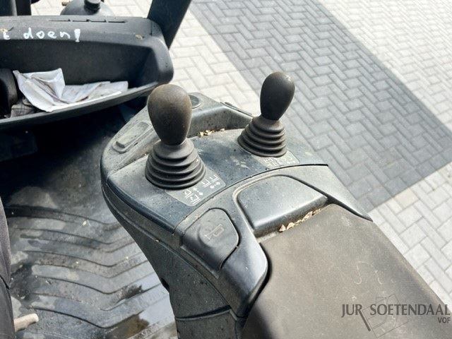 LINDE H 35 TEV0 - Gasni viljuškar: slika 4 LINDE H 35 TEV0 - Gasni viljuškar: slika 4