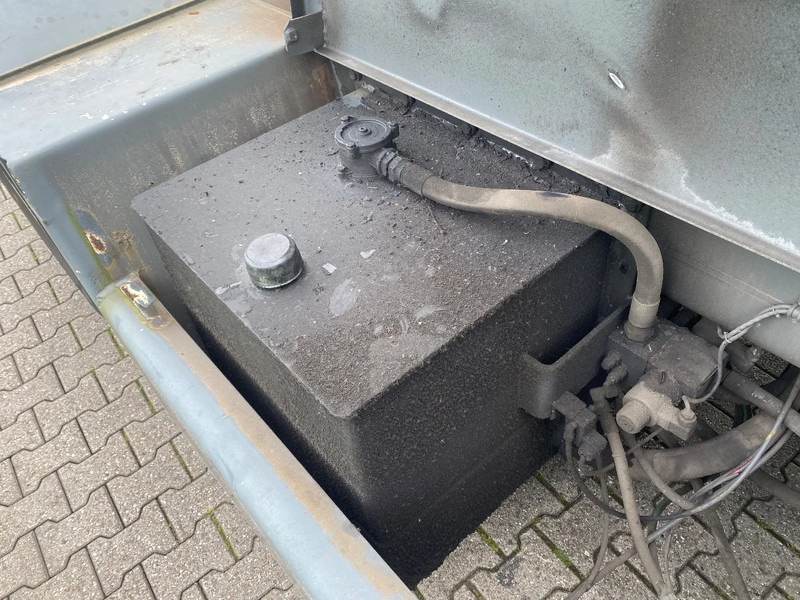 Terminalni traktor Sisu E TRX 182 | HYDROLIC | CENTRAL LUBRIGATION | NO RUST !!!: slika 13