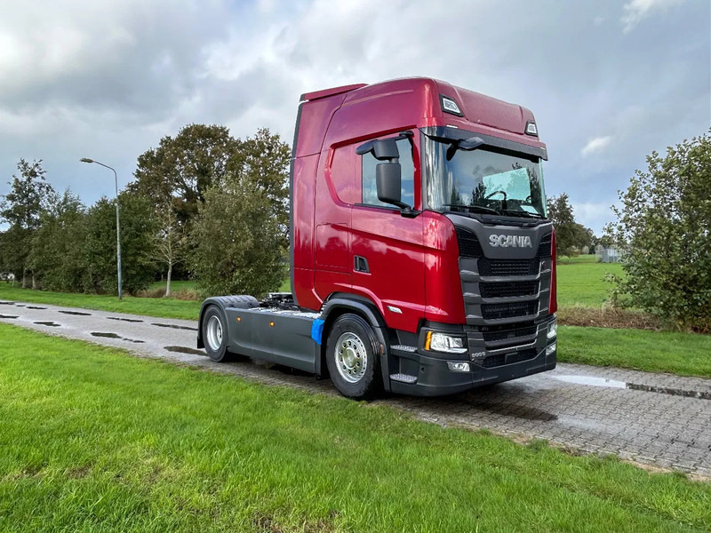 Scania S500 NGS | S-U-P-E-R | PARK-COOLER | RETARDER | FULL-AIR | NEW - Tegljač: slika 4 Scania S500 NGS | S-U-P-E-R | PARK-COOLER | RETARDER | FULL-AIR | NEW - Tegljač: slika 4