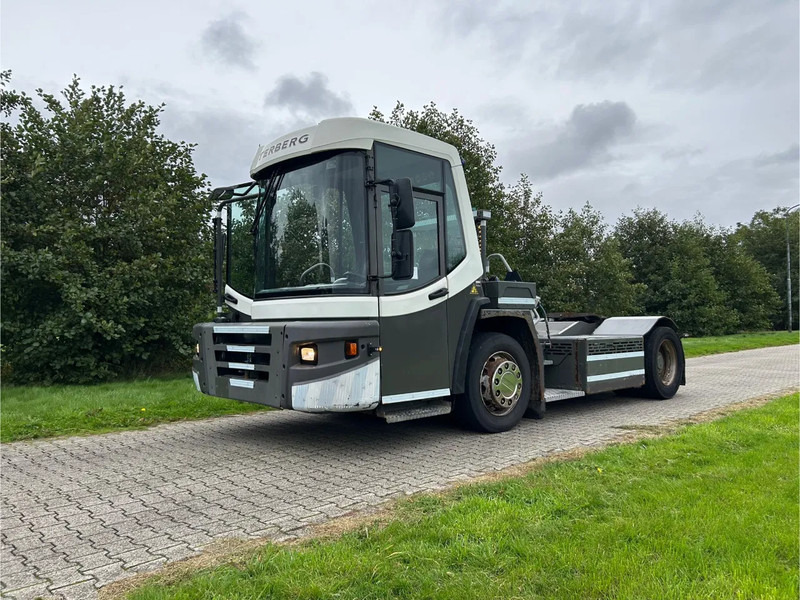 Terberg DT 183 | DISTRIBUTION TERMINAL | 8949 HOURS !!!! | LOW STEPS - Terminalni traktor: slika 1 Terberg DT 183 | DISTRIBUTION TERMINAL | 8949 HOURS !!!! | LOW STEPS - Terminalni traktor: slika 1