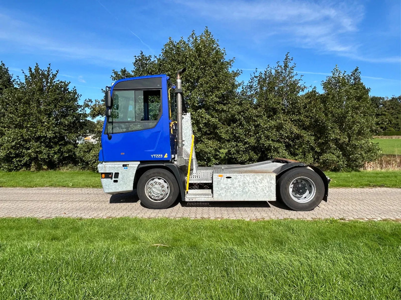 Terberg YT 223 | LOW HOURS - * 9211 *| GALVANISH CHASSIS | NEW MODEL - Terminalni traktor: slika 3 Terberg YT 223 | LOW HOURS - * 9211 *| GALVANISH CHASSIS | NEW MODEL - Terminalni traktor: slika 3