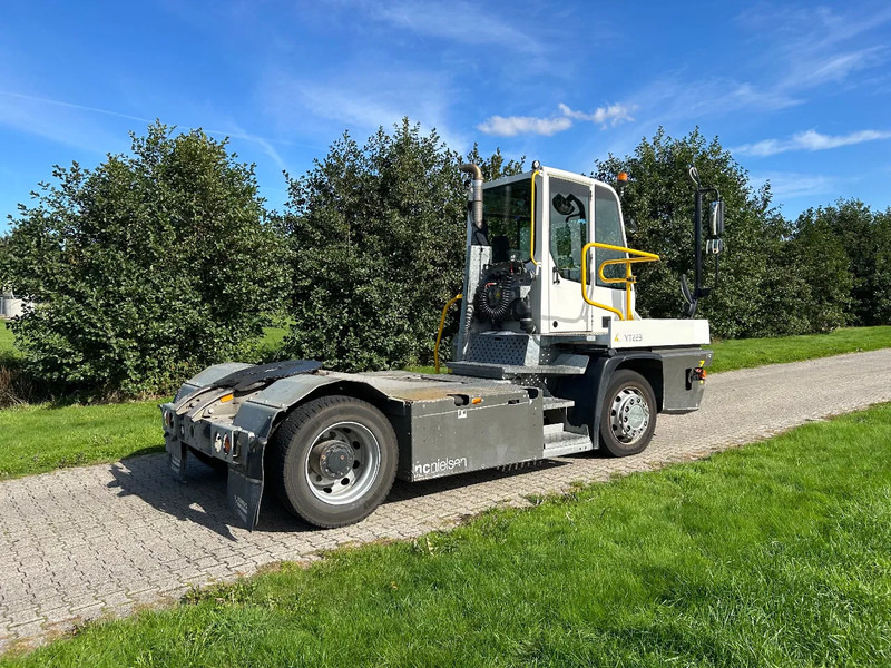 Terberg YT 223 | LOW HOURS | AIRCO | MEGA LOW LOADER | - Terminalni traktor: slika 5 Terberg YT 223 | LOW HOURS | AIRCO | MEGA LOW LOADER | - Terminalni traktor: slika 5