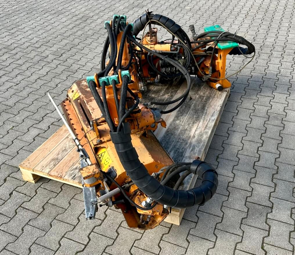 Unimog Randstreifenmulcher Mulag MRK 300 - Bočni mulčer: slika 3 Unimog Randstreifenmulcher Mulag MRK 300 - Bočni mulčer: slika 3