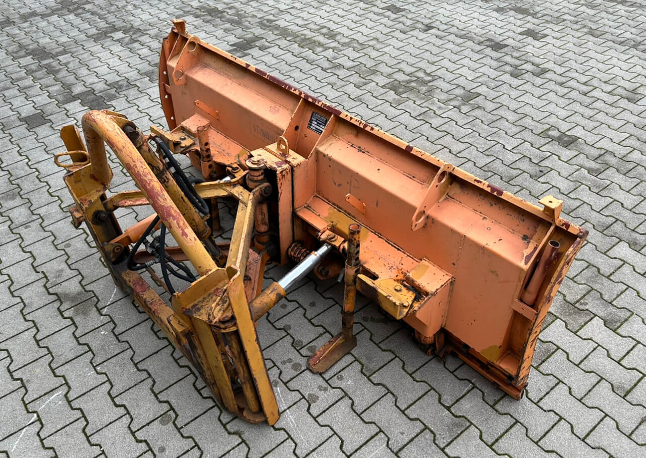 Unimog Schneepflug - Schneeschild Schmidt CP1 - Raonik za sneg: slika 4 Unimog Schneepflug - Schneeschild Schmidt CP1 - Raonik za sneg: slika 4