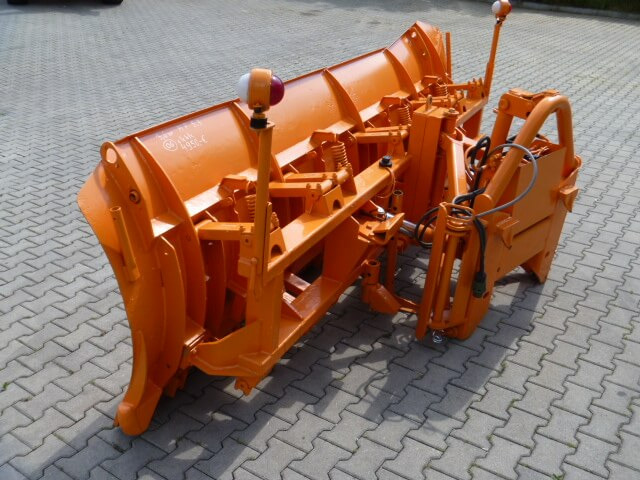 Unimog Schneepflug - Schneeschild Schmidt MF5.3 - Raonik za sneg: slika 3 Unimog Schneepflug - Schneeschild Schmidt MF5.3 - Raonik za sneg: slika 3