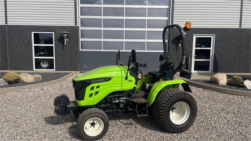 Avenger 26 Med frontvægt og MOMSFRI - Komunalni traktor: slika 1 Avenger 26 Med frontvægt og MOMSFRI - Komunalni traktor: slika 1