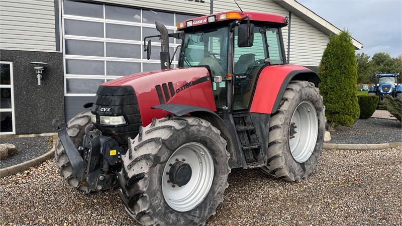 Case IH CVX 1195 Med frontlift  - Traktor: slika 2 Case IH CVX 1195 Med frontlift  - Traktor: slika 2