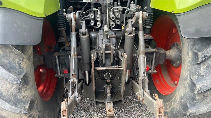 Claas Arion 630C Med frontlift - Traktor: slika 5 Claas Arion 630C Med frontlift - Traktor: slika 5