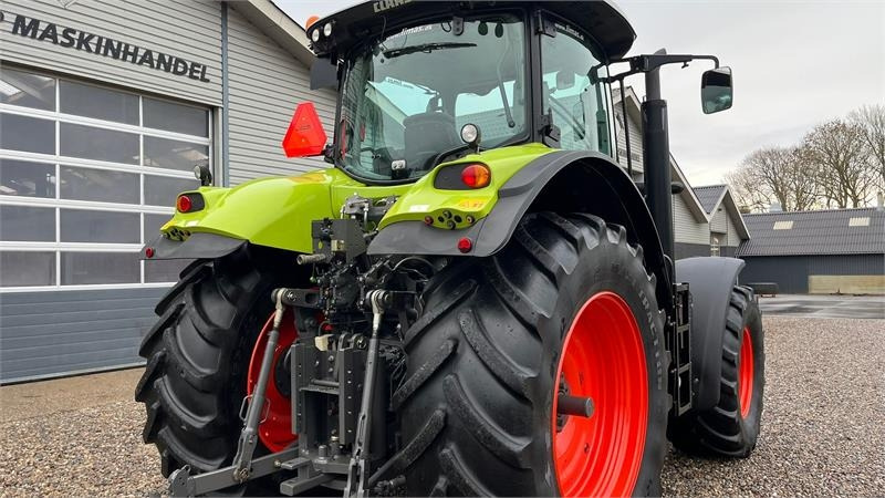 Traktor Claas Axion 830 Med frontlift. Velholdt traktor.: slika 18