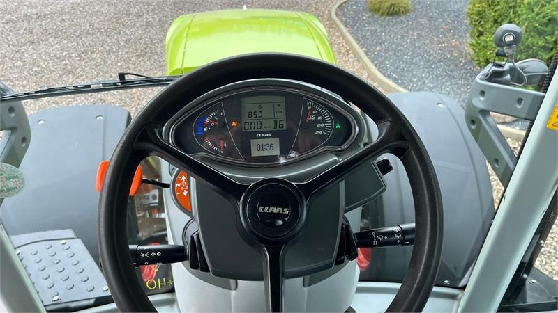 Traktor Claas Axion 830 Med frontlift. Velholdt traktor.: slika 7
