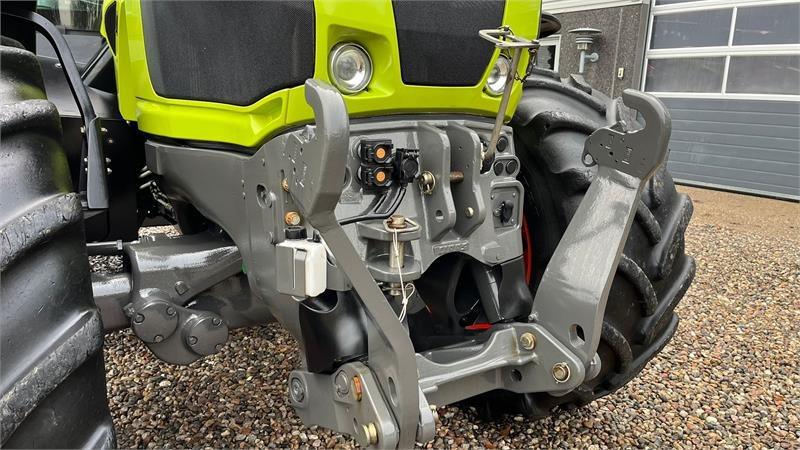 Traktor Claas Axion 830 Med frontlift. Velholdt traktor.: slika 14