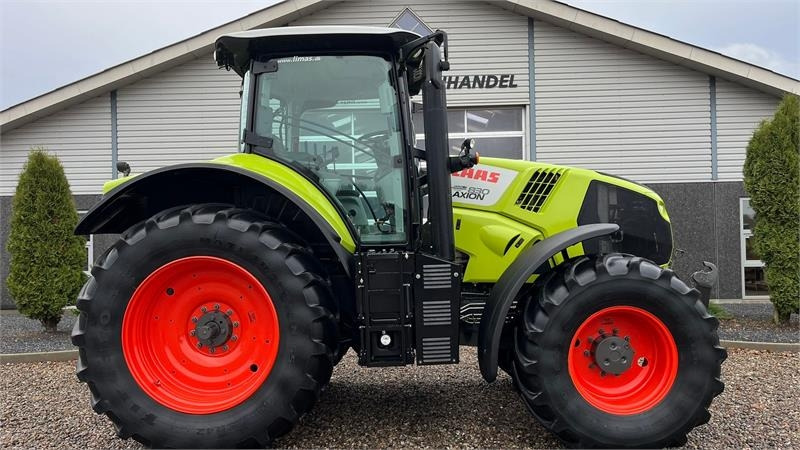 Traktor Claas Axion 830 Med frontlift. Velholdt traktor.: slika 16