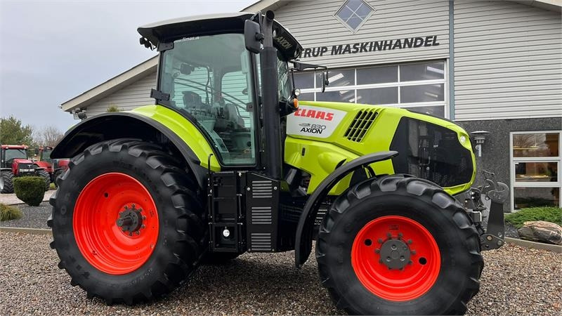 Traktor Claas Axion 830 Med frontlift. Velholdt traktor.: slika 15