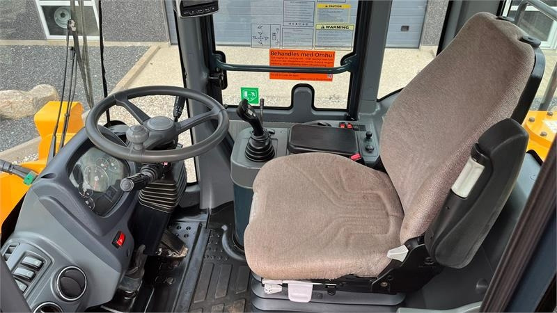 Hyundai 757-9A XTD med lang-arm. En-ejeres maskine med Loc  - Utovarivač točkaš: slika 3 Hyundai 757-9A XTD med lang-arm. En-ejeres maskine med Loc  - Utovarivač točkaš: slika 3